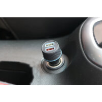 Caricabatterie smartphone per auto con 1 porta USB QC 18w e 1 presa USB-C  63W NORAUTO - Norauto